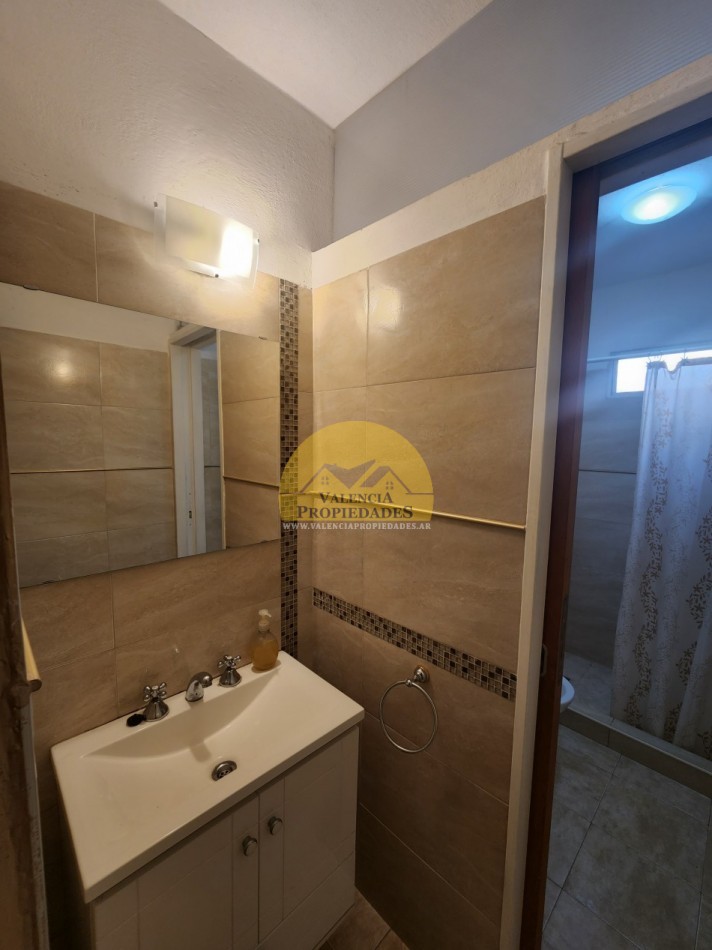 Venta casa 2 dormitorios con garage parque y piscina a metros rio Santa Rosa Calamuchita
