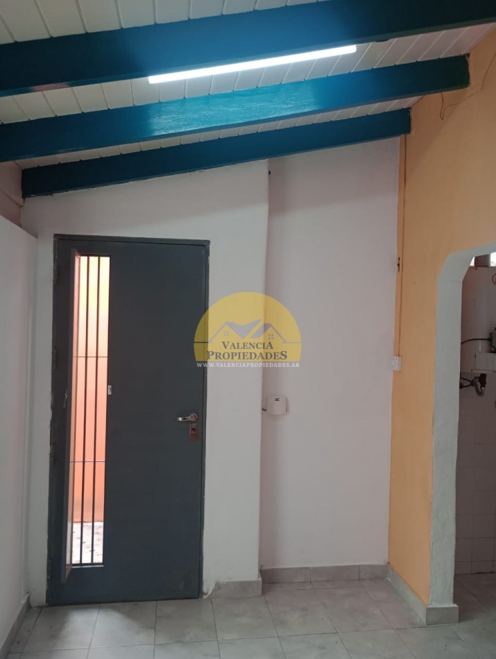 ALQUILER PERMANENTE 3 AMBIENTES FRENTE A HOSPITAL MISERICORDIA GUEMES IDEAL ESTUDIANTES PH CON PATIO