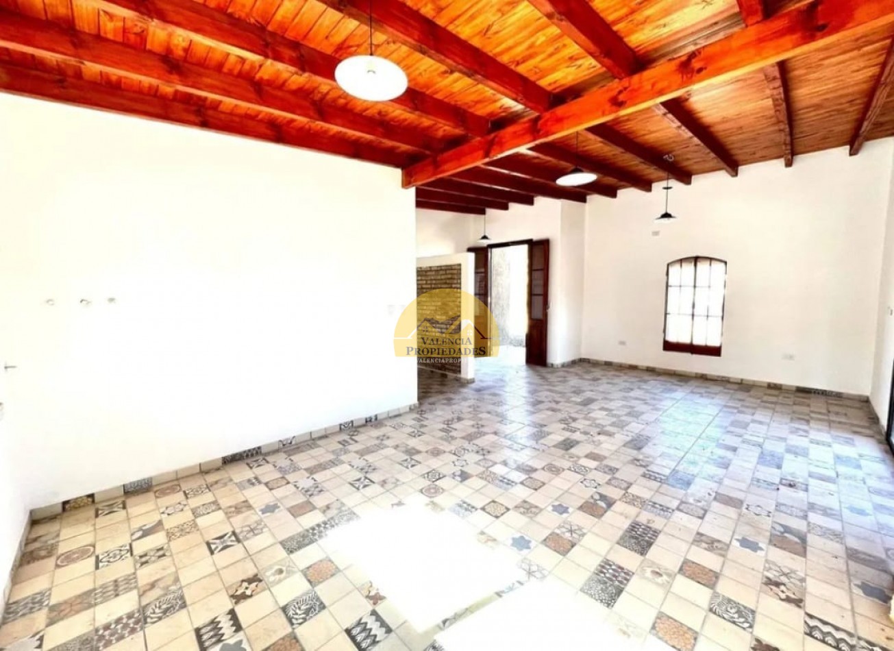 VENTA CASA A ESTRENAR 3 AMBIENTES SOBRE ESQUINA EN AMPLIO LOTE A METROS ARROYO AMBOY