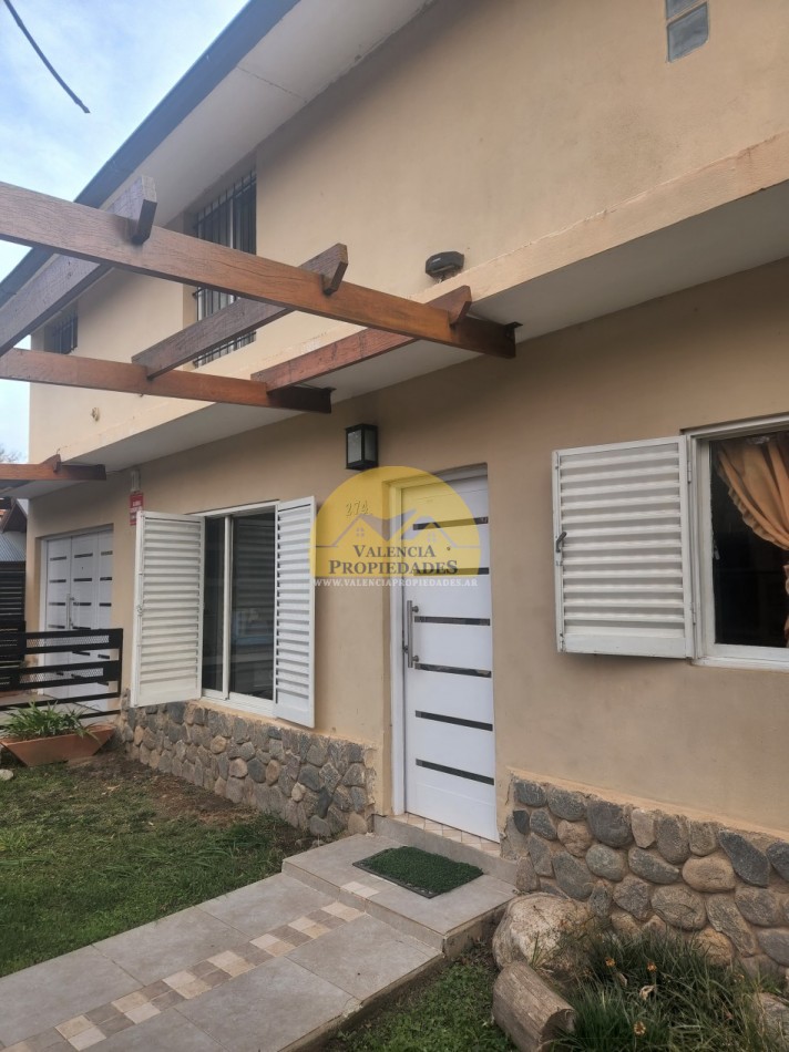Venta casa 2 dormitorios con garage parque y piscina a metros rio Santa Rosa Calamuchita