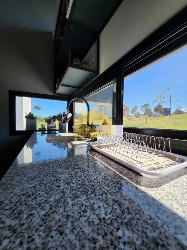 VENTA Espectacular FRACCION DE TERRENO DE 2 hectareas con casa amoblada y equipada mas Mega galpon con recepcion, vivienda y taller VILLA YACANTO DE CALAMUCHITA