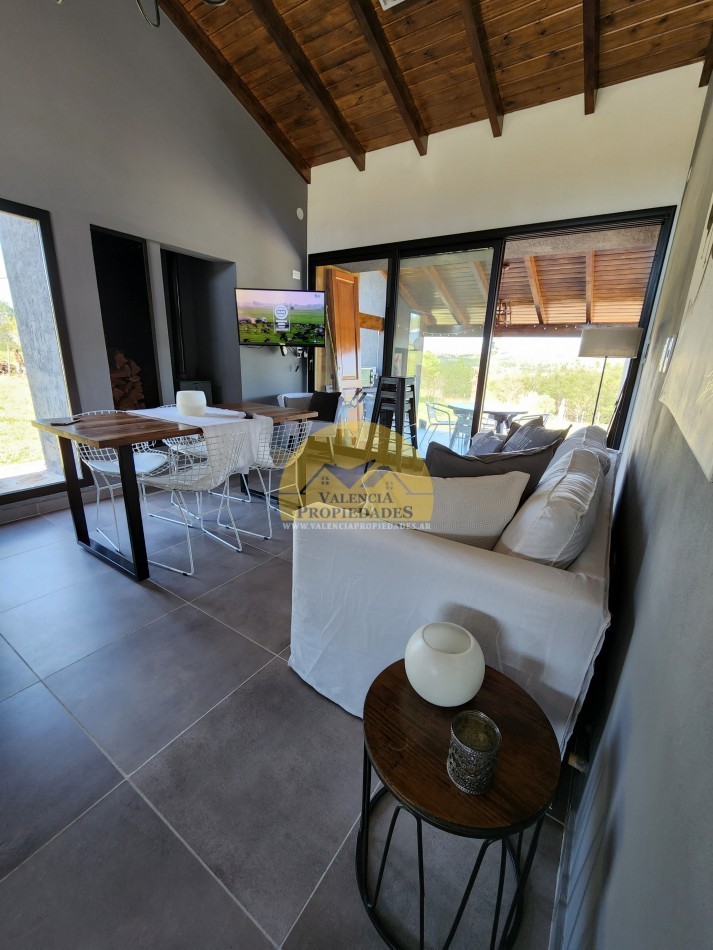 VENTA Espectacular FRACCION DE TERRENO DE 2 hectareas con casa amoblada y equipada mas Mega galpon con recepcion, vivienda y taller VILLA YACANTO DE CALAMUCHITA