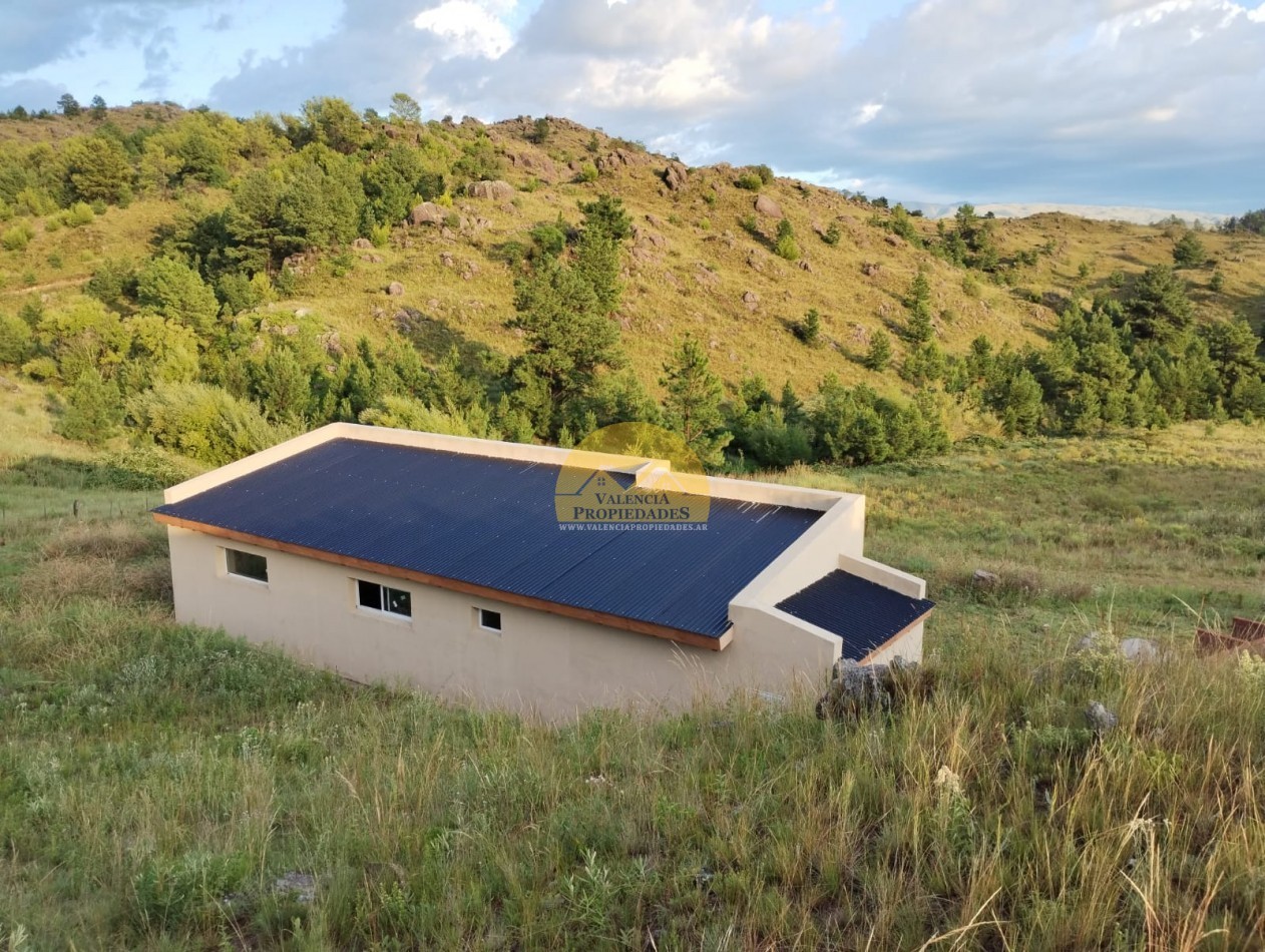 VENTA FRACCION DE CAMPO 5 HECTAREAS ATRAVESADAS POR ARROYO APTO VIÑEDO CON CASA A ESTRENAR 1 DORMITORIO EL DURAZNO CALAMUCHITA