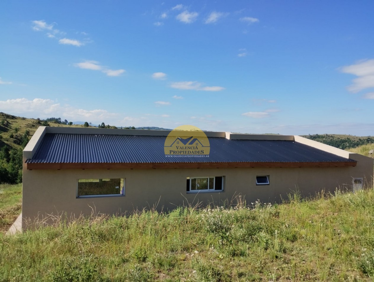 VENTA FRACCION DE CAMPO 5 HECTAREAS ATRAVESADAS POR ARROYO APTO VIÑEDO CON CASA A ESTRENAR 1 DORMITORIO EL DURAZNO CALAMUCHITA