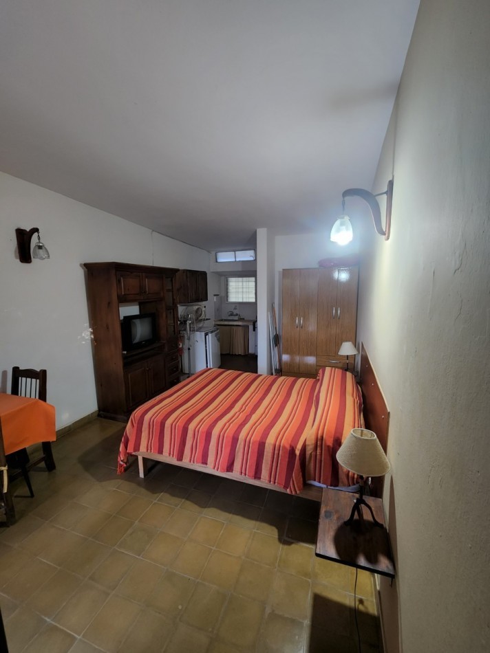 VENTA COMPLEJO DE DEPARTAMENTOS CON AMPLIO PARQUE Y ASADORES A METROS DEL RIO EN SANTA ROSA DE CALAMUCHITA