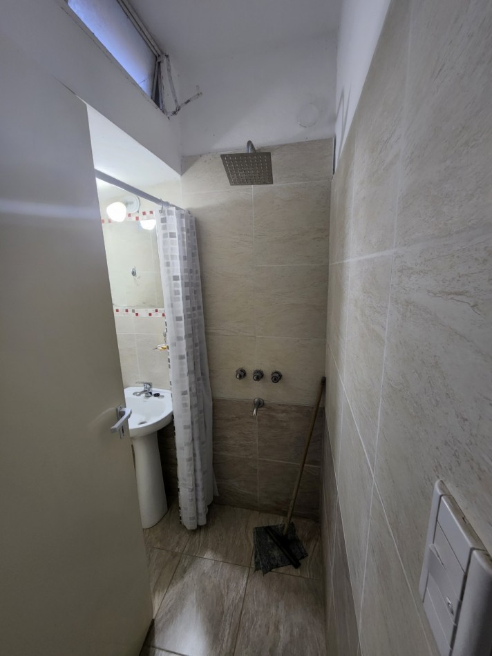 VENTA COMPLEJO DE DEPARTAMENTOS CON AMPLIO PARQUE Y ASADORES A METROS DEL RIO EN SANTA ROSA DE CALAMUCHITA