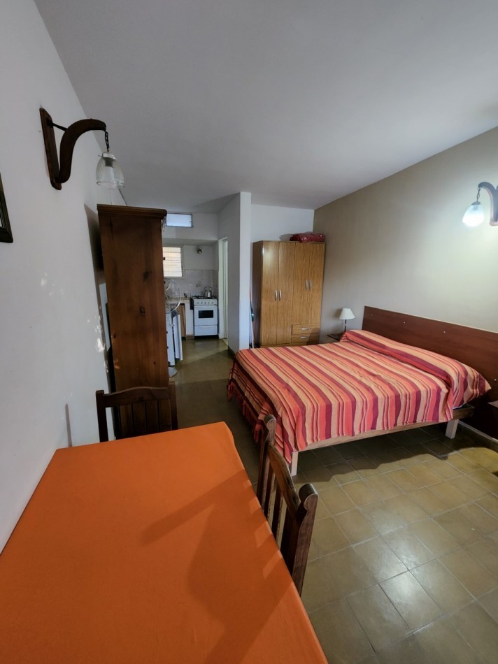 VENTA COMPLEJO DE DEPARTAMENTOS CON AMPLIO PARQUE Y ASADORES A METROS DEL RIO EN SANTA ROSA DE CALAMUCHITA