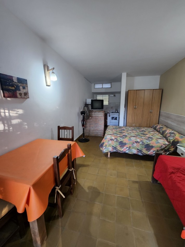 VENTA COMPLEJO DE DEPARTAMENTOS CON AMPLIO PARQUE Y ASADORES A METROS DEL RIO EN SANTA ROSA DE CALAMUCHITA