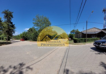 UNICO EN LA ZONA ESQUINA CENTRICA DEL PUEBLO FRENTE A MUNICIPALIDAD Y SUM