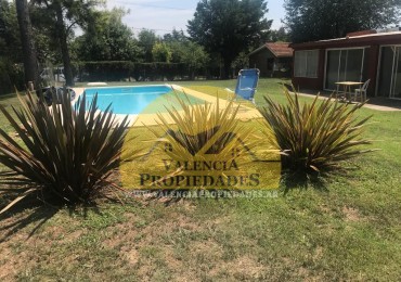 2 Departamentos con amplio parque y piscina muy proximo a centro Villa del Dique
