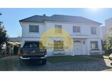 VENTA CASA 4 DORM COUNTRY JOCKEY CLUB CORDOBA
