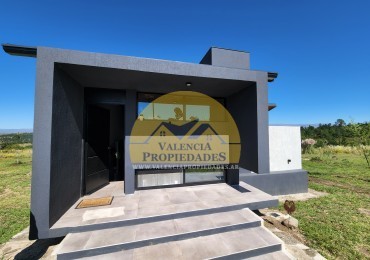VENTA Espectacular FRACCION DE TERRENO DE 2 hectareas con casa amoblada y equipada mas Mega galpon con recepcion, vivienda y taller VILLA YACANTO DE CALAMUCHITA
