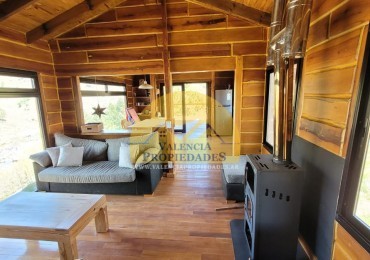 VENTA CASA  DE CAMPO CON COSTA A RIO EL DURAZNO! AMOBLADA